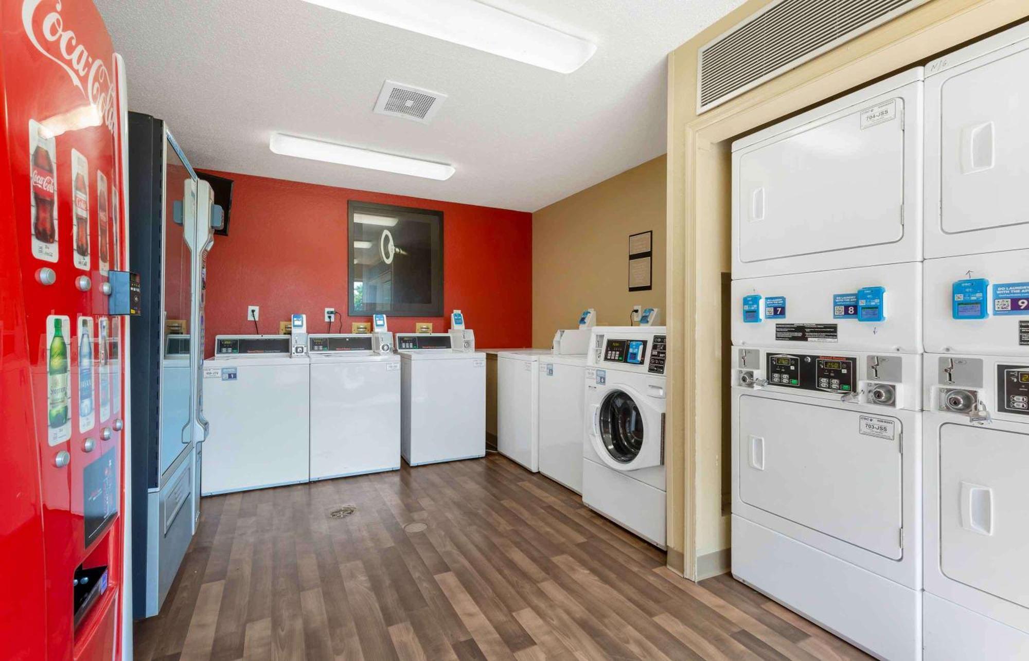 Extended Stay America Select Suites - Washington, Dc - Sterling - Dulles Екстериор снимка