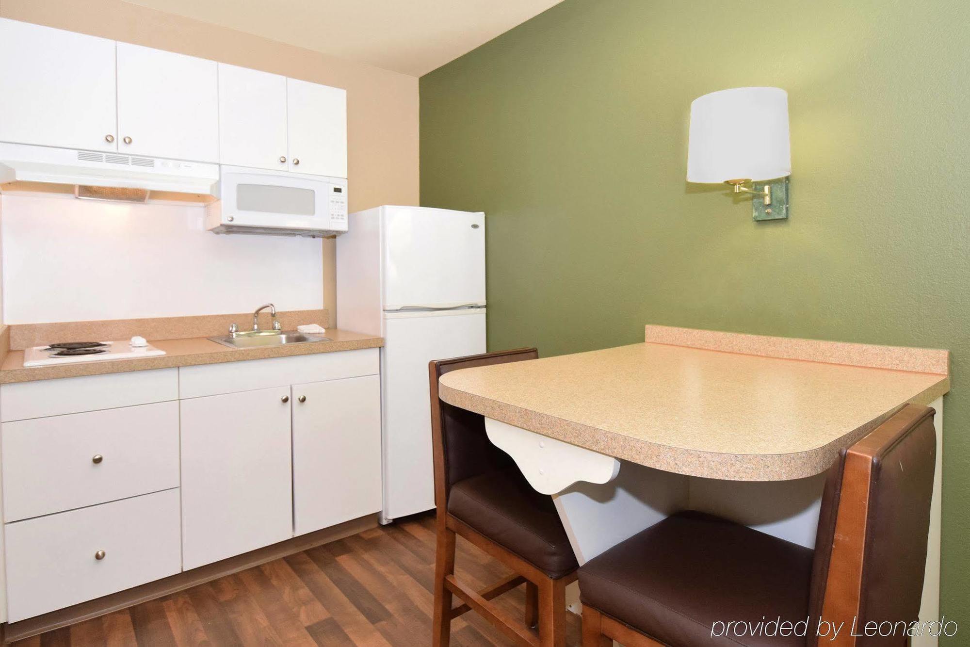 Extended Stay America Select Suites - Washington, Dc - Sterling - Dulles Екстериор снимка